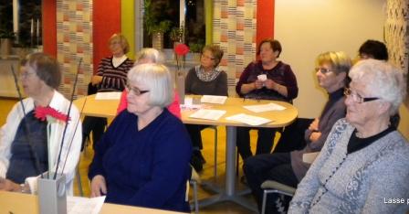 N�gra av S-kvinnorna i Gnosj� vid 65-�rs- jubil�et