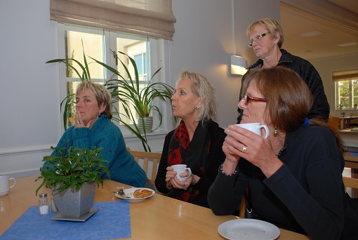 Många