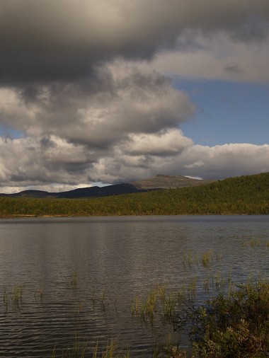 Pieljekaise Fj�ll, Laisdalen