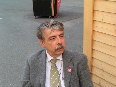 Fr�n valstugan vid Kista torg 2006