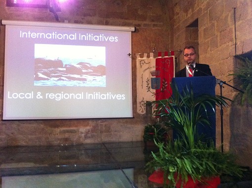 lokala, regionala och internationella initiativ