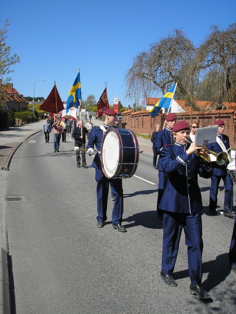 Svenska flaggan efter orkestern